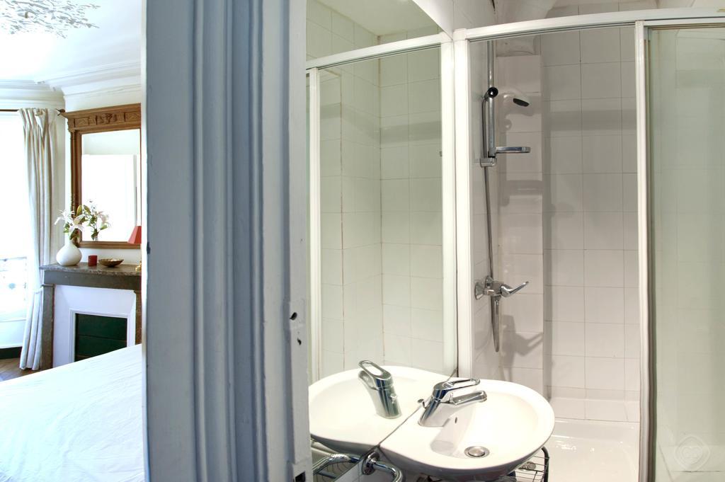 Classy St. Germain Apartment Paris Ruang foto