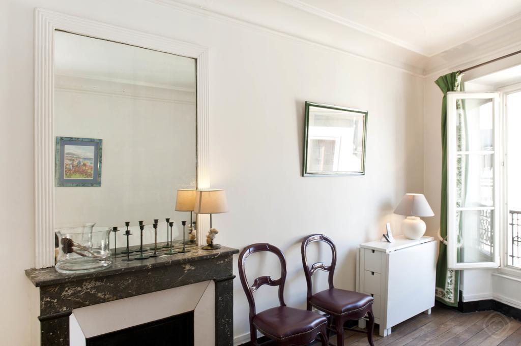 Classy St. Germain Apartment Paris Ruang foto